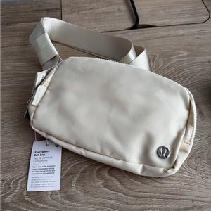 Lululemon belt bag